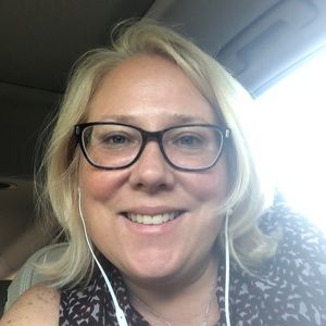 Meet your Posher, Sharon